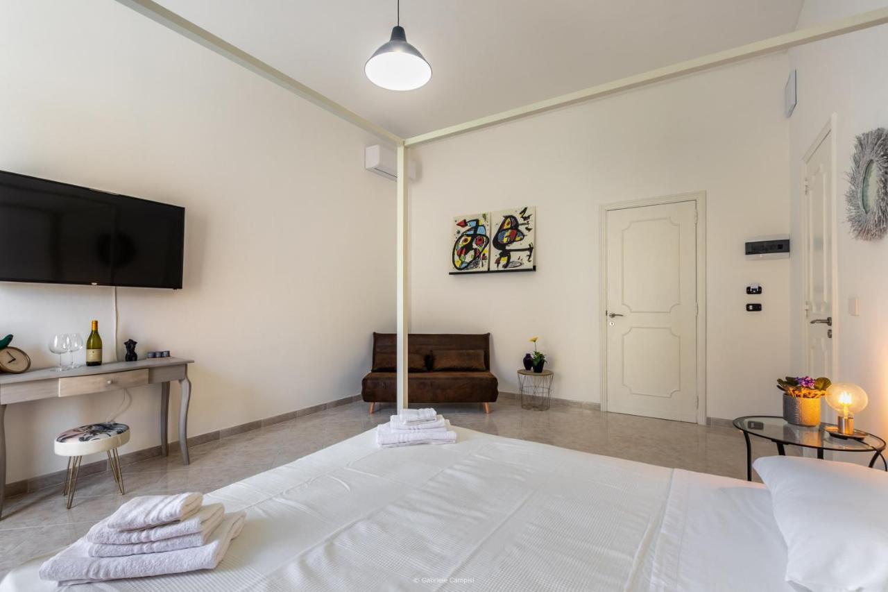 Oniro Bed & Breakfast อาโวลา ภายนอก รูปภาพ