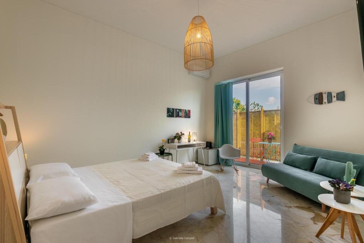 Oniro Bed & Breakfast อาโวลา ภายนอก รูปภาพ